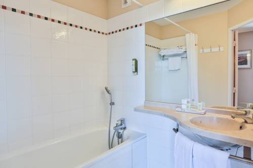 Imagen de la habitación del Hotel and Restaurant La Bastide De Grignan. Foto 13