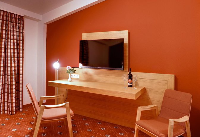 Imagen de la habitación del Hotel and Restaurant Waldcafe Hettstedt. Foto 19