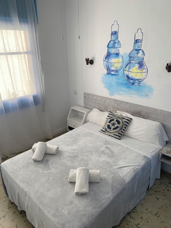 Imagen de la habitación del Hotel and Restaurante Bergant&iacute;. Foto 8