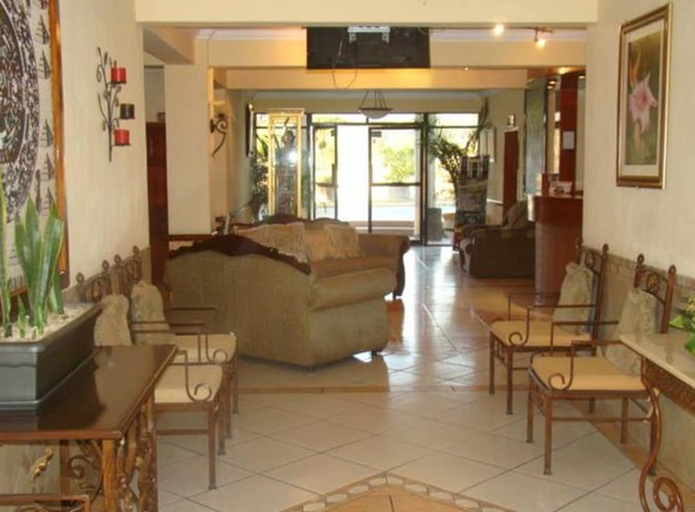 Imagen de los interiores del Hotel and Sauna Premier. Foto 19