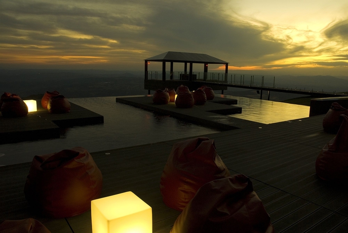 Imagen de los exteriores del Hotel and Spa Alfândega Da Fé. Foto 6