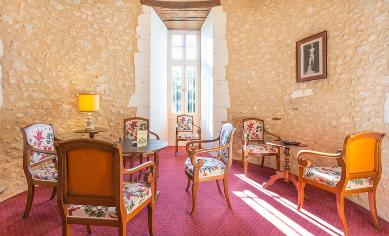 Imagen de los interiores del Hotel and Spa Ch&acirc;teau De La C&ocirc;te - Brant&ocirc;me. Foto 16