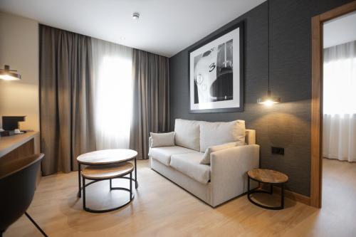 Imagen de la habitación del Hotel and Spa Convento de San Francisco. Foto 15