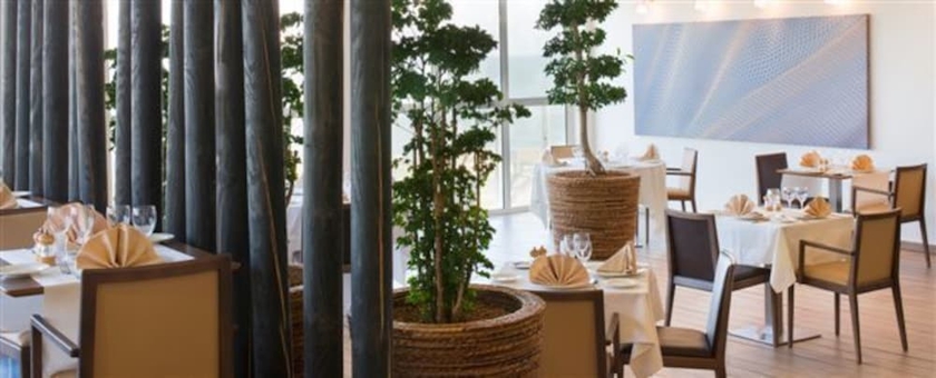 Imagen del bar/restaurante del Hotel and Spa Cordouan By Thalazur. Foto 3