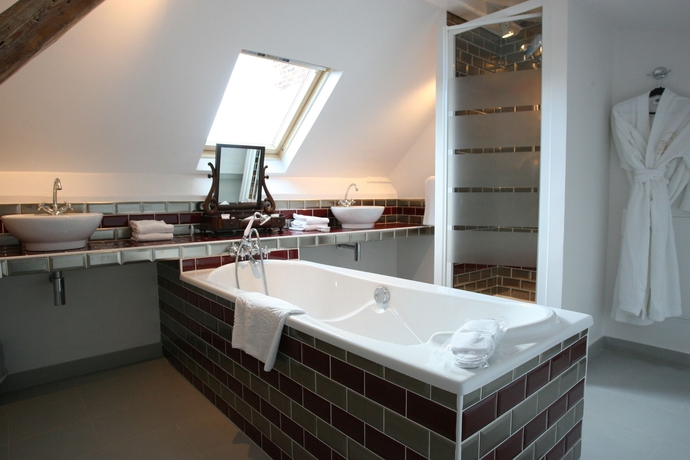 Imagen de la habitación del Hotel and Spa De Latour Maubourg. Foto 11