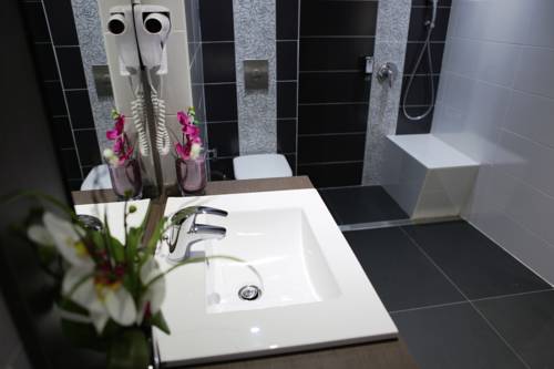 Imagen de la habitación del Hotel and Spa Gil De France Cap D'agde. Foto 5