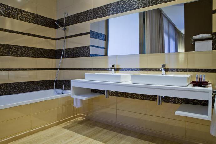 Imagen general del Hotel and Spa Golden Barcelona. Foto 15