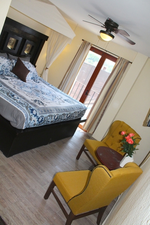 Imagen de los interiores del Hotel and Spa La Mansi&oacute;n Del Burro Azul. Foto 14