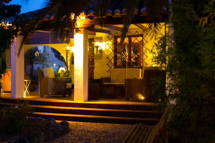 Imagen de los exteriores del Hotel and Spa La Salve. Foto 5