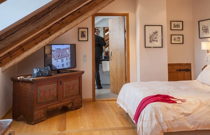 Imagen de la habitación del Hotel and Spa Le Bouclier D'or. Foto 4