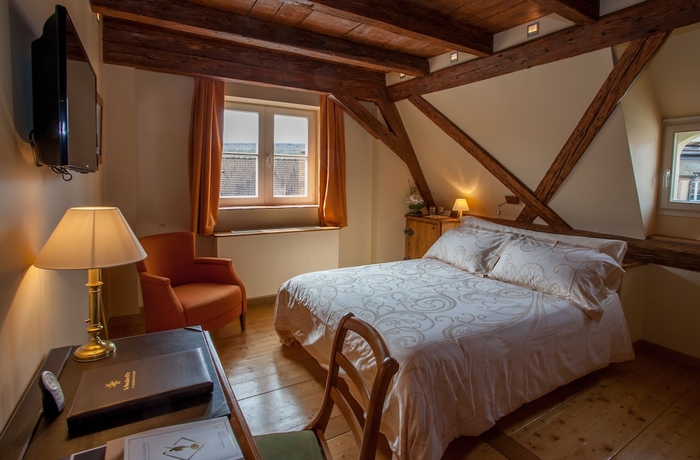 Imagen de la habitación del Hotel and Spa Le Bouclier D'or. Foto 17