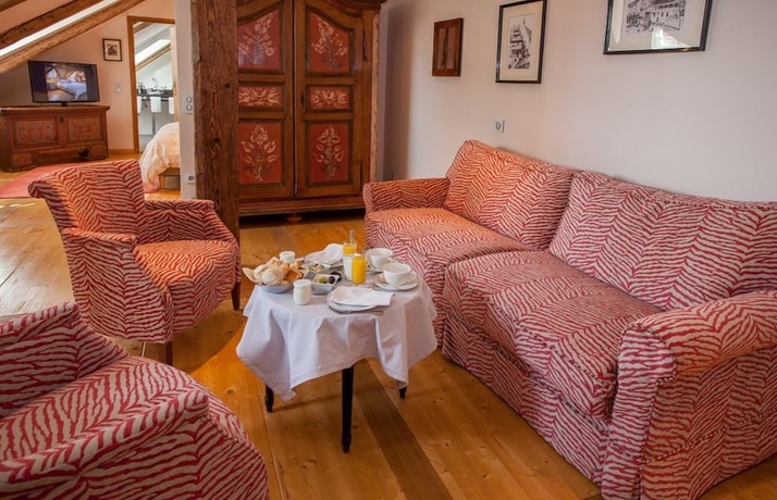 Imagen de la habitación del Hotel and Spa Le Bouclier D'or. Foto 18