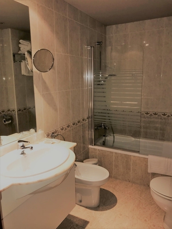 Imagen de la habitación del Hotel and Spa Niunit. Foto 9