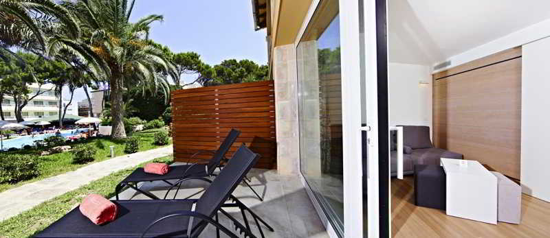 Imagen de la habitación del Hotel and Spa S'entrador Playa. Foto 4