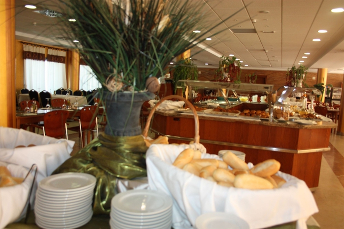 Imagen del bar/restaurante del Hotel and Spa Sun Palace Albir. Foto 2