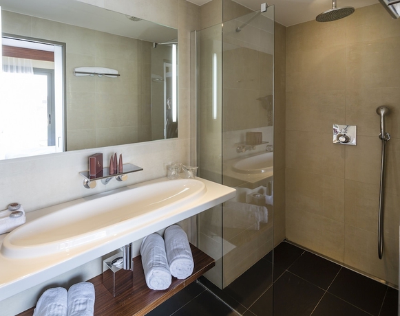 Imagen de la habitación del Hotel and Spa - Thalazur Bandol Ile Rousse. Foto 9