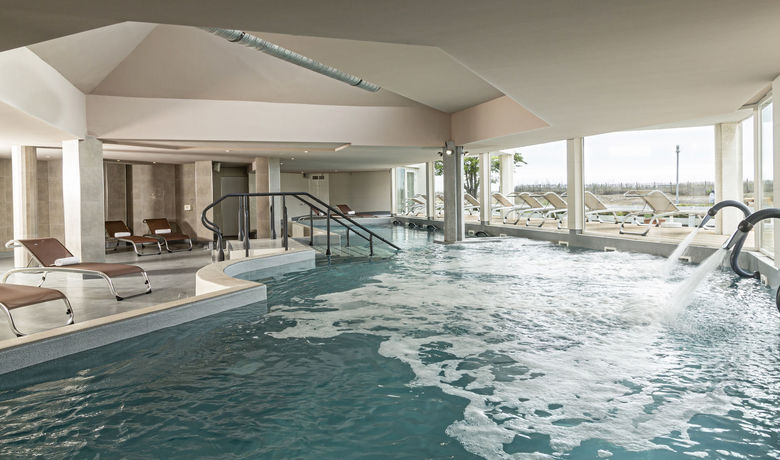 Imagen de los interiores del Hotel and Spa - Thalazur Port Camargue. Foto 12