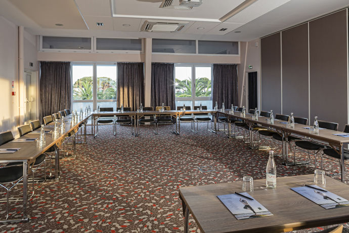 Imagen de los interiores del Hotel and Spa - Thalazur Port Camargue. Foto 13