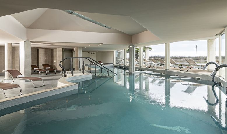 Imagen de los interiores del Hotel and Spa - Thalazur Port Camargue. Foto 15
