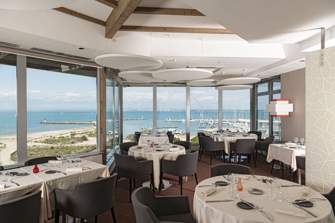 Imagen de los interiores del Hotel and Spa - Thalazur Port Camargue. Foto 16