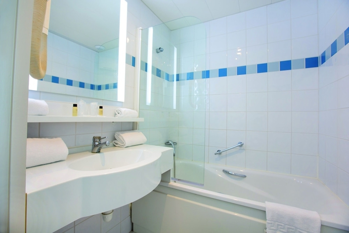 Imagen de la habitación del Hotel and Spa Vacances Bleues Villa Marlioz. Foto 6