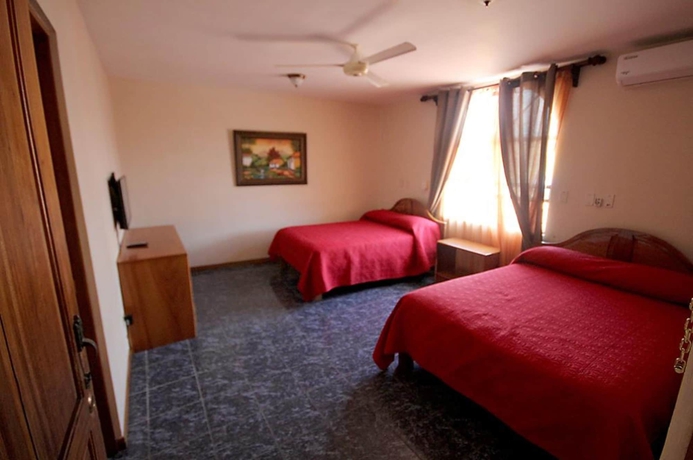 Imagen de la habitación del Hotel and Sport Bar Oz. Foto 9