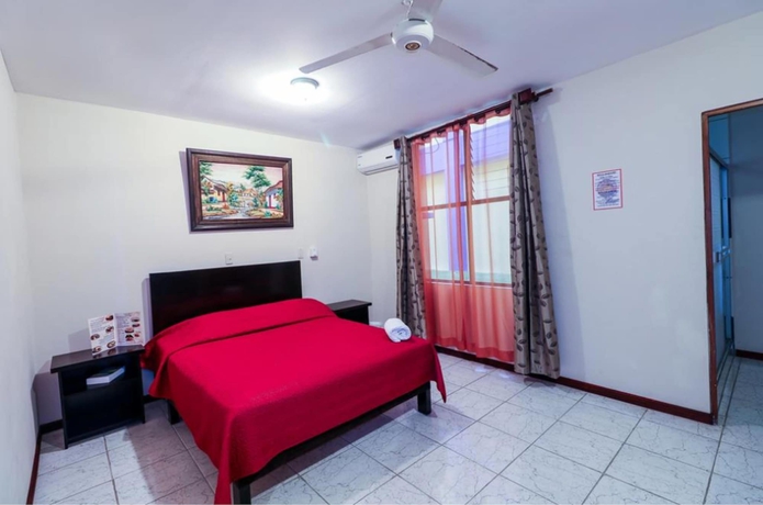 Imagen de la habitación del Hotel and Sport Bar Oz. Foto 10