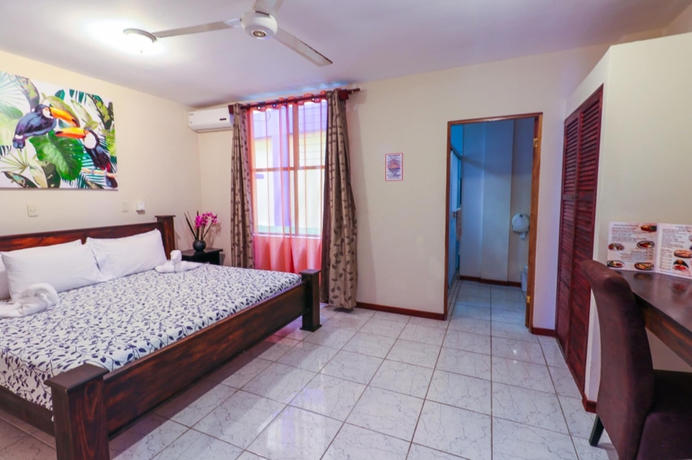 Imagen de la habitación del Hotel and Sport Bar Oz. Foto 13