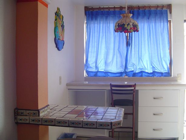 Imagen de los interiores del Hotel and Suites Coral. Foto 12