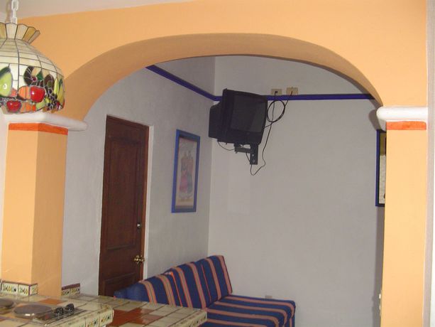 Imagen de los exteriores del Hotel and Suites Coral. Foto 11