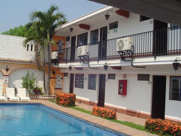 Imagen de los interiores del Hotel and Suites Coral. Foto 14