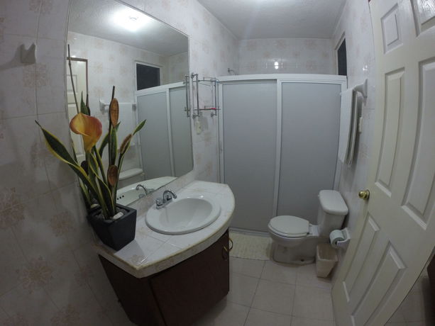 Imagen de la habitación del Hotel and Suites Country. Foto 11