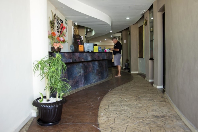 Imagen de los interiores del Hotel and Suites Domani. Foto 14