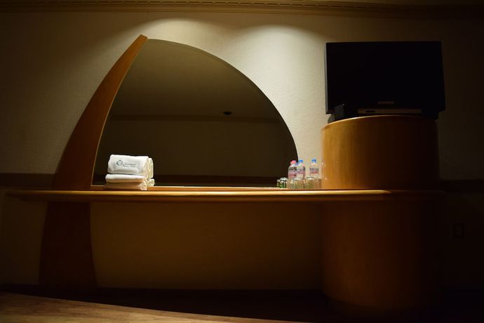 Imagen de la habitación del Hotel and Suites La Marquesa. Foto 6