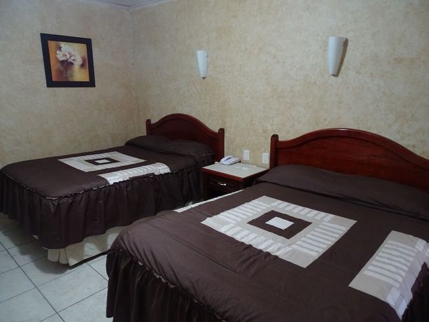 Imagen de la habitación del Hotel and Suites Marrod. Foto 8
