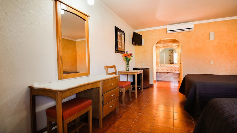 Imagen de la habitación del Hotel and Suites Marrod. Foto 12