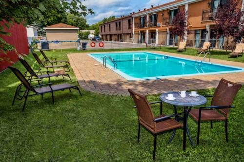 Imagen general del Hotel and Suites Monte-cristo. Foto 4