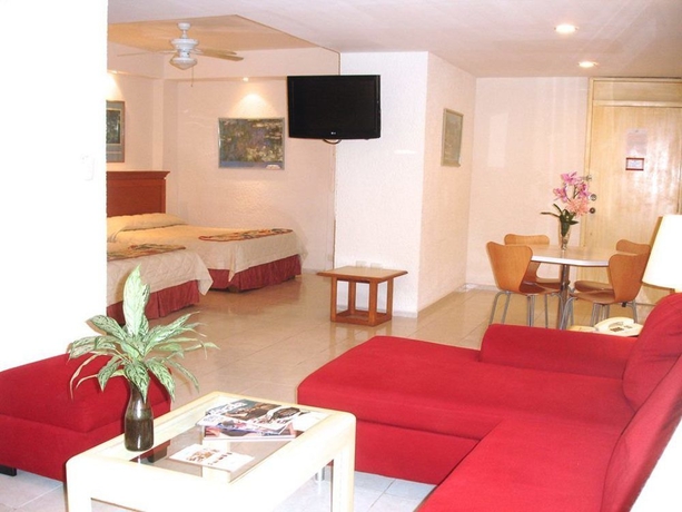 Imagen de la habitación del Hotel and Suites Nader. Foto 4