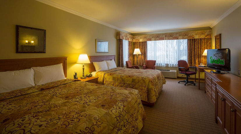 Imagen de los exteriores del Hotel and Suites Normandin L&eacute;vis. Foto 10