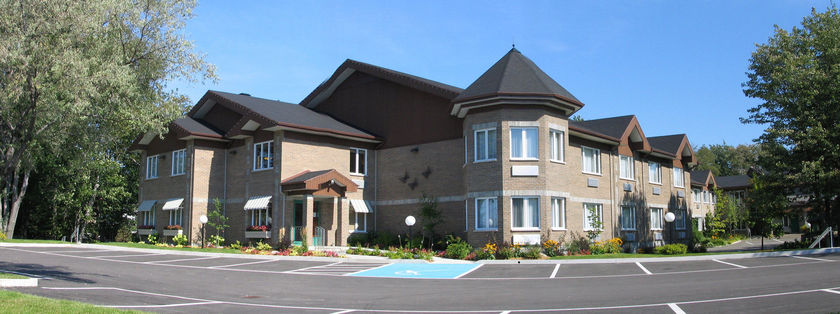 Imagen de los interiores del Hotel and Suites Normandin L&eacute;vis. Foto 16