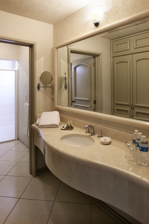 Imagen de la habitación del Hotel and Suites Quinta Magna. Foto 10