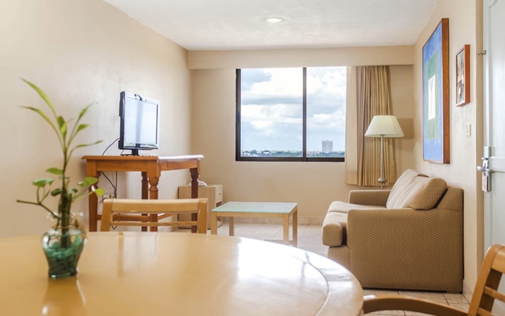 Imagen de la habitación del Hotel and Suites Real Del Lago. Foto 5