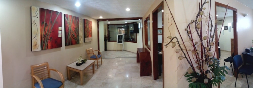 Imagen de los interiores del Hotel and Suites Real Del Lago. Foto 15