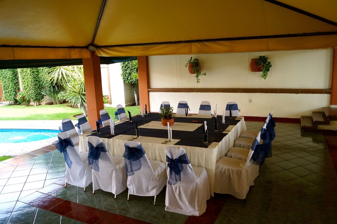 Imagen de los interiores del Hotel and Suites Villa Del Sol. Foto 8