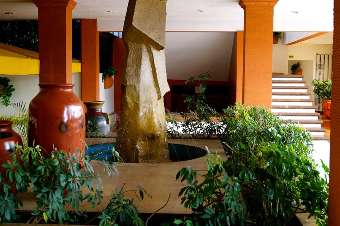Imagen de los interiores del Hotel and Suites Villa Del Sol. Foto 12