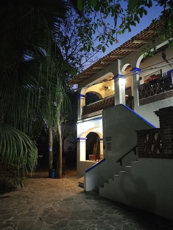 Imagen de la habitación del Hotel and Temazcal Hacienda De Melaque. Foto 18