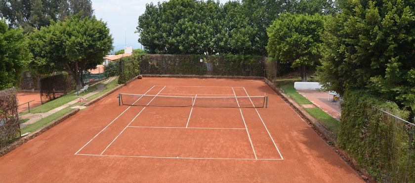 Imagen general del Hotel and Villa Internacional De Tenis. Foto 2