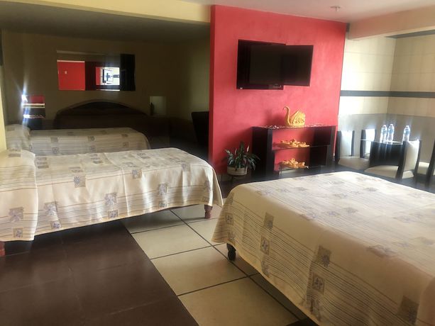 Imagen de la habitación del Hotel and Villas Monarca Circuito. Foto 3