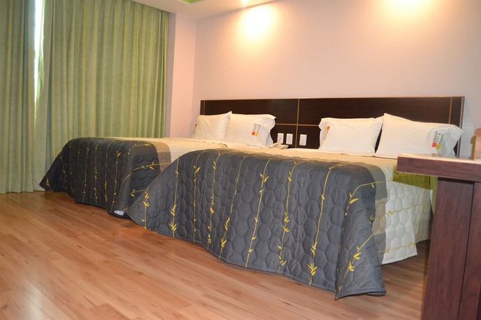 Imagen de la habitación del Hotel and Villas Panam&aacute;. Foto 4