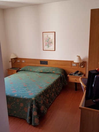 Imagen de la habitación del Hotel and Wellness Patriarca. Foto 4